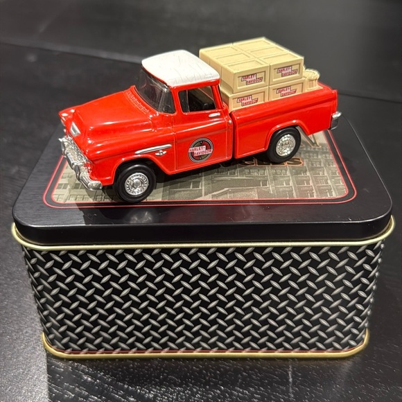 Harley-Davidson Vintage Collectable Die Cast Model Truck in Display Tin - Picture 2 of 10